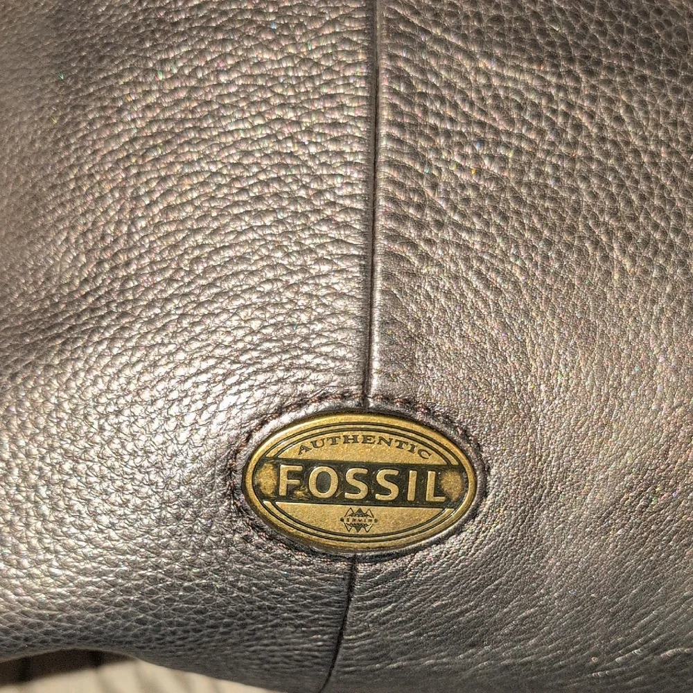 Fossil Metallic Gray Leather Explorer Crossbody Messenger Shoulder Bag